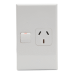 PDL 600 SERIES SINGLE VERTICAL SWITCHEDSOCKET OUTLET - 10A, WHITE