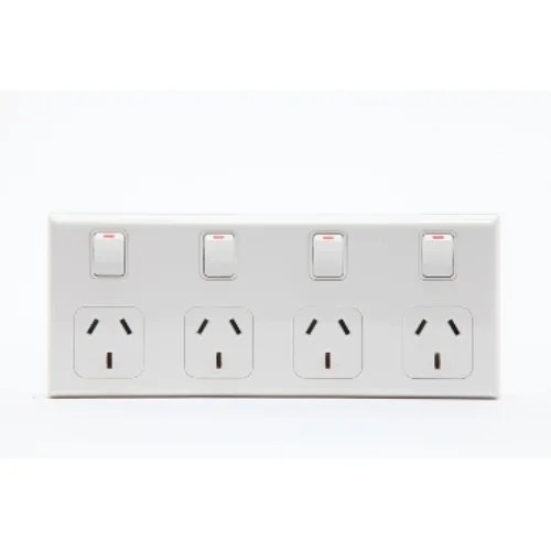 PDL644WH PDL 600 Outlet quad 10A H WH - Image 1
